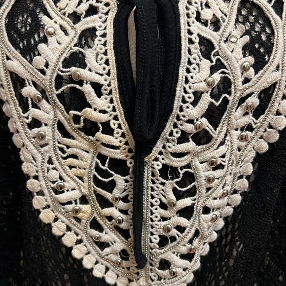 199. Charming Charlie Rain Crocheted Top in Black with White, Size Medium - Picture 9 of 16